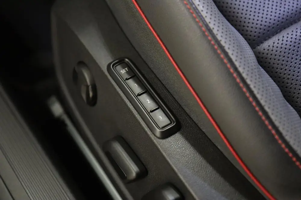 Volkswagen Golf 2.0 TSI GTI 45 JAHRE CLUBSPORT AKRA/PANO/ACC uit 2022, foto 16