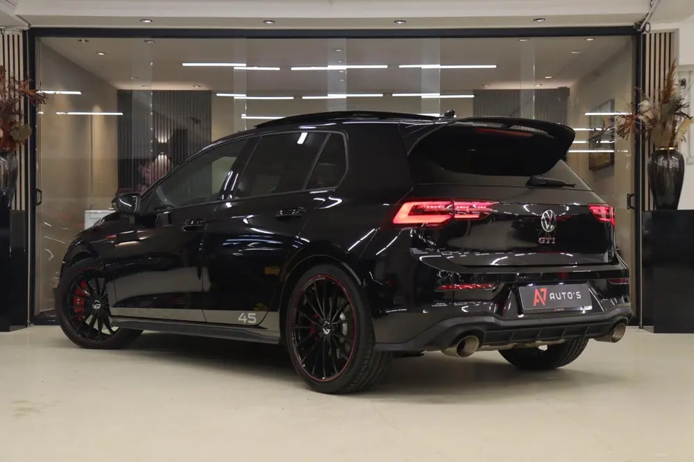 Volkswagen Golf 2.0 TSI GTI 45 JAHRE CLUBSPORT AKRA/PANO/ACC uit 2022, foto 2