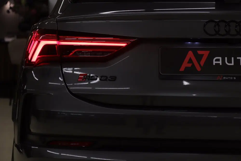 Audi RS Q3 TFSI Pano uit 2020, foto 17