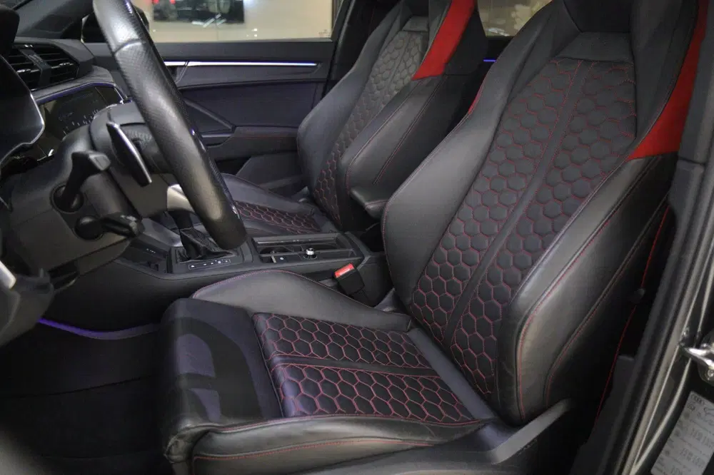 Audi RS Q3 TFSI Pano uit 2020, foto 18