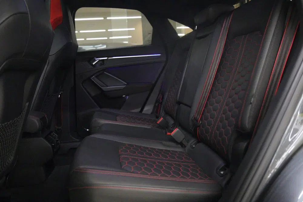 Audi RS Q3 TFSI Pano uit 2020, foto 20