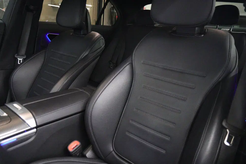 Mercedes-Benz C-Klasse 300 E AMG Line uit 2021, foto 13