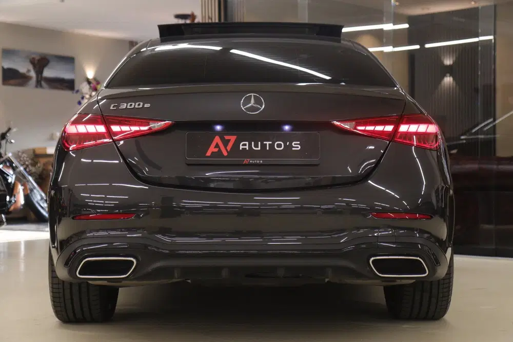 Mercedes-Benz C-Klasse 300 E AMG Line uit 2021, foto 20