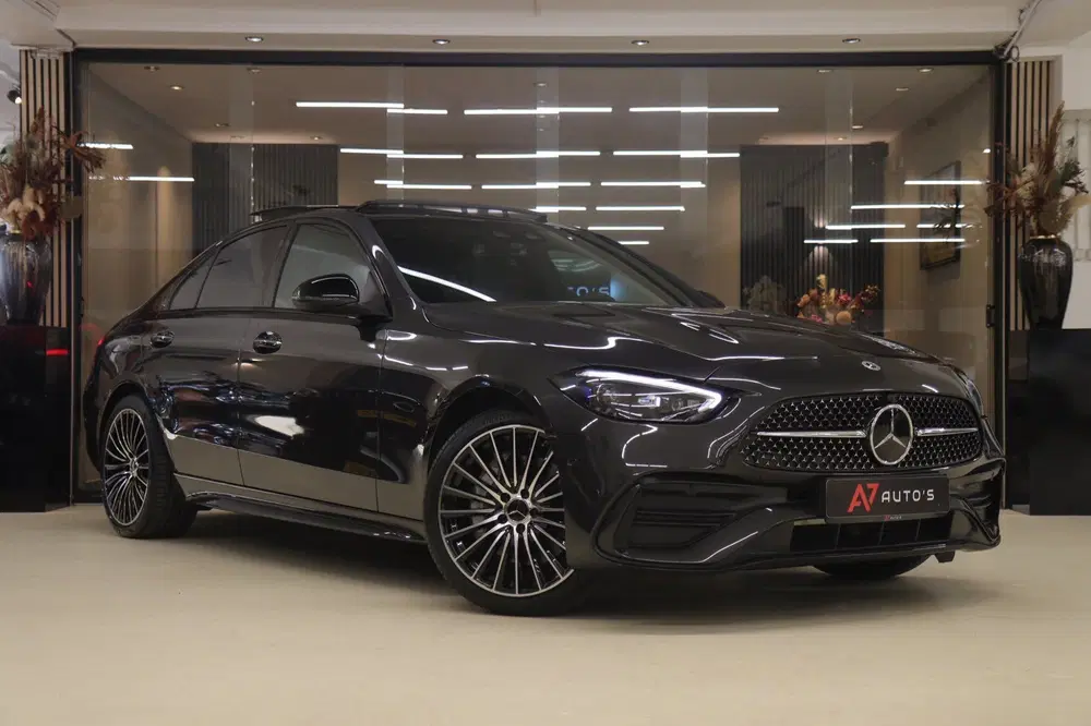 Mercedes-Benz C-Klasse 300 E AMG Line uit 2021, foto 3