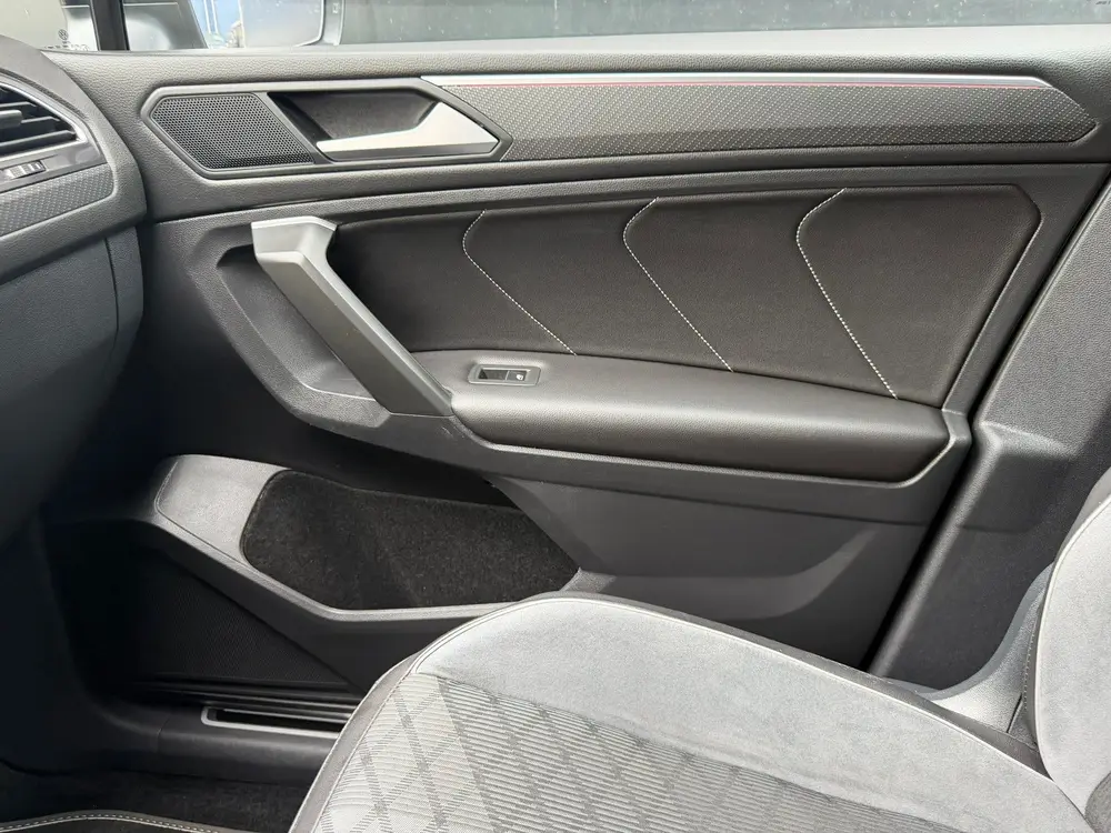 Volkswagen Tiguan AllSpace 2.0 TSI R-Line Edition - 7p 4Moti uit 2024, foto 17