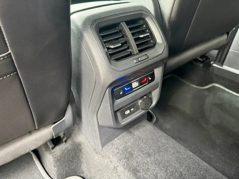 Volkswagen Tiguan AllSpace 2.0 TSI R-Line Edition - 7p 4Moti uit 2024, foto 18