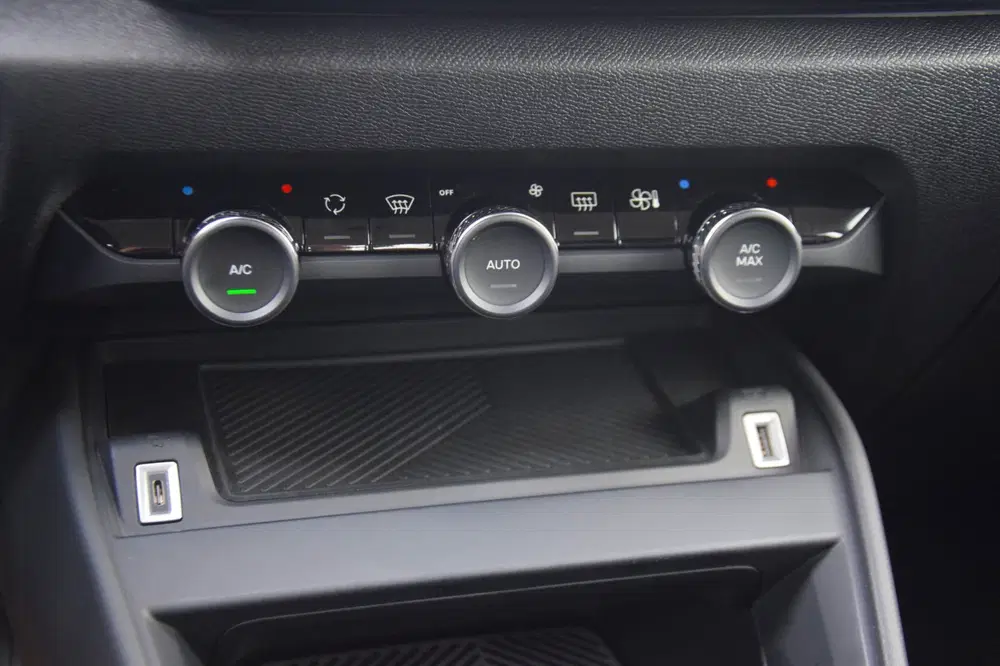Citroën C4 Citroen Ë-C4 Live 50 kWh uit 2022, foto 16