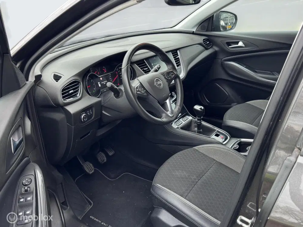 Opel Grandland X 1.2 Turbo Innovation uit 2019, foto 13