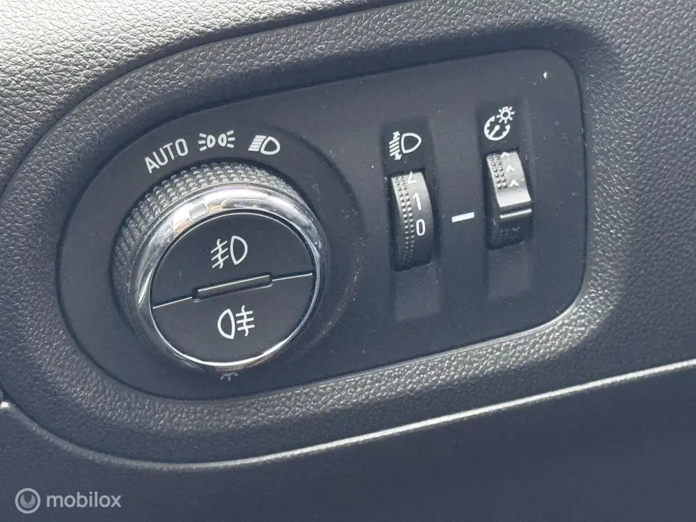 Opel Grandland X 1.2 Turbo Innovation uit 2019, foto 18