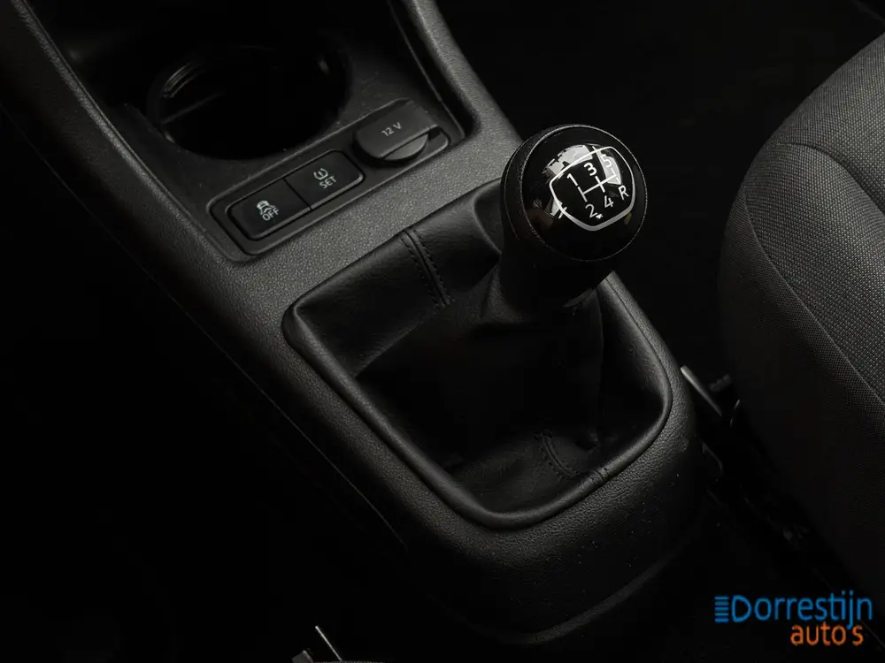 Volkswagen Up! 1.0 BMT move up! | Trekhaak | Airco | BT- aud uit 2020, foto 13