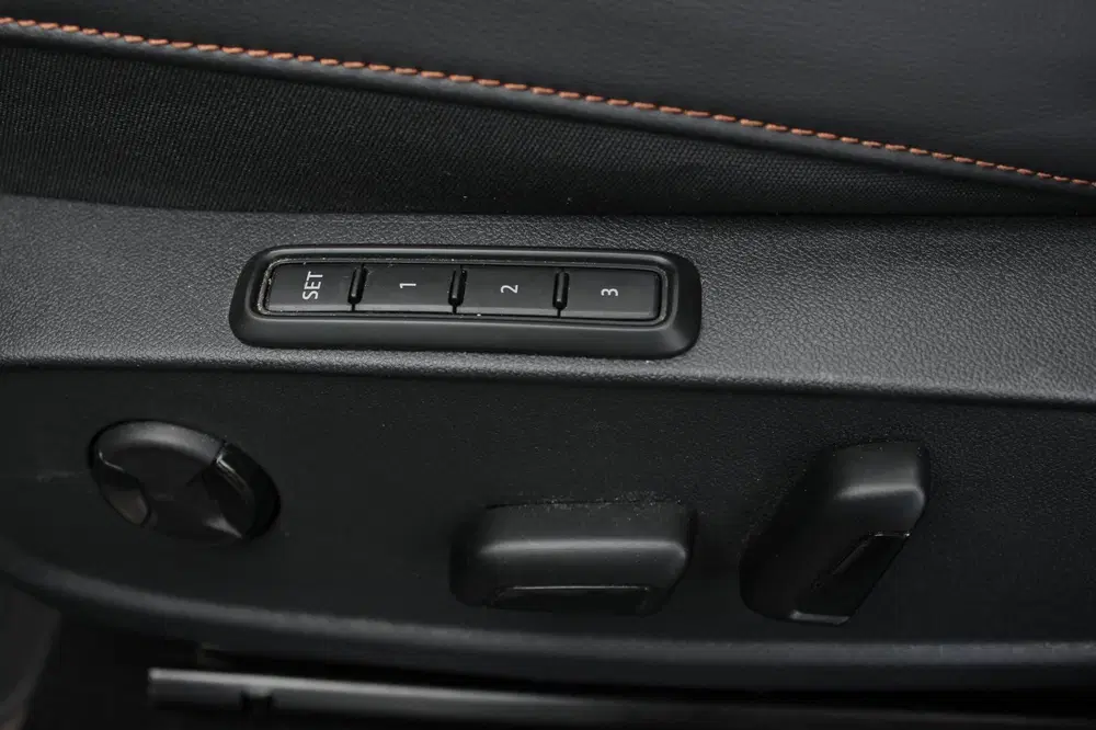 Cupra Formentor 1.4 e-Hybrid VZ Black Edition uit 2022, foto 13