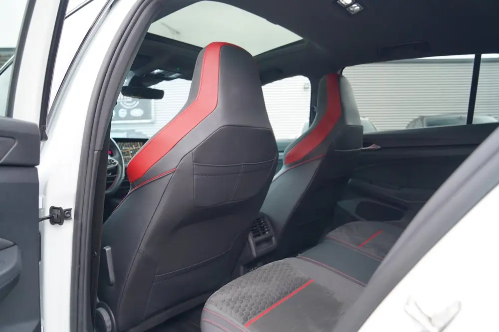 Volkswagen GOLF 2.0 TSI GTI | Stuurwiel verwarming | Lane As uit 2021, foto 20