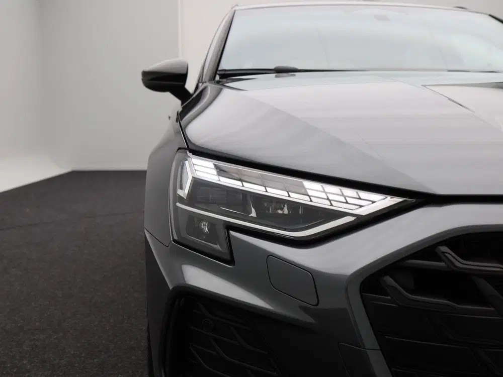 Audi A3 45 TFSi e 272 Pk S-line Competition uit 2025, foto 10