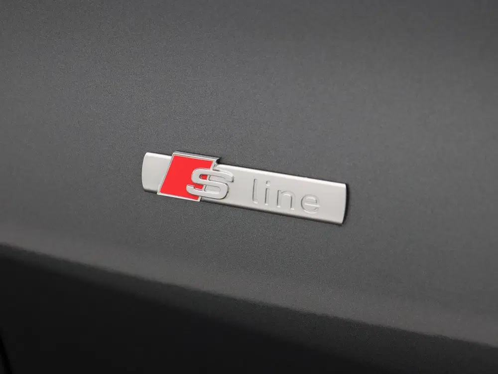 Audi A3 45 TFSi e 272 Pk S-line Competition uit 2025, foto 13