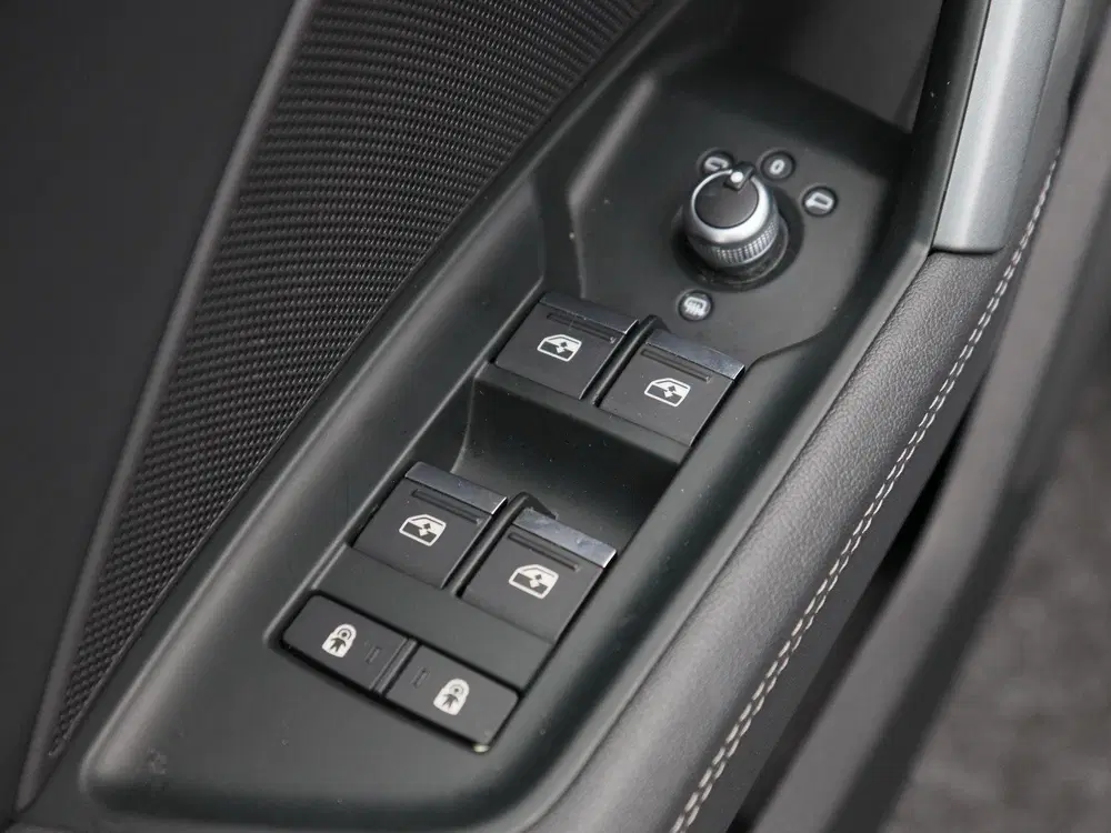 Audi A3 45 TFSi e 272 Pk S-line Competition uit 2025, foto 20