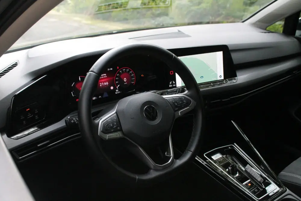 Volkswagen Golf 1.4 eHybrid Style | IQ | Carplay | Ambient | uit 2022, foto 4