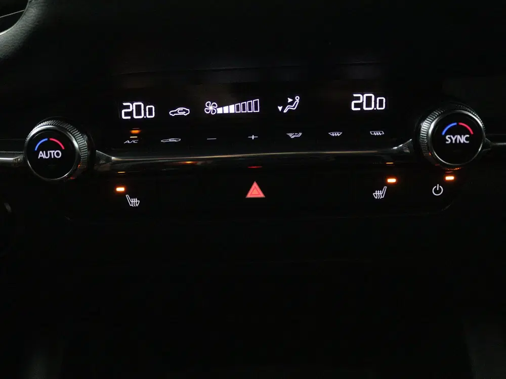 Mazda 3 2.0 e-SkyActiv-X M Hybrid 186 Exclusive-li uit 2024, foto 12