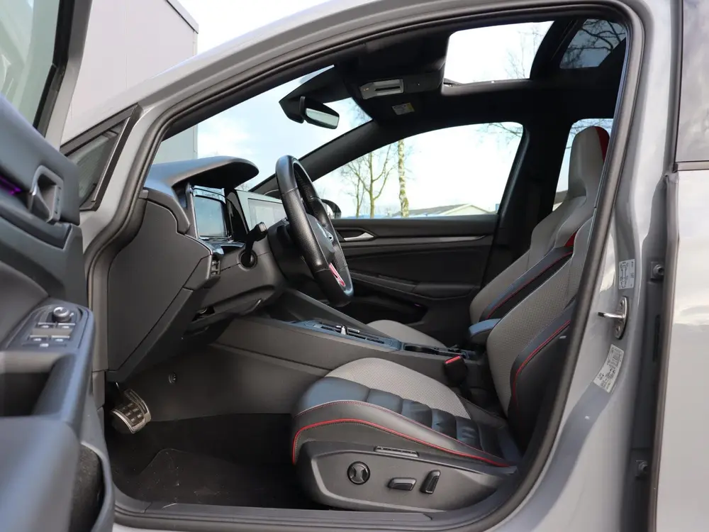 Volkswagen Golf 2.0 TSI GTI 245 PK Panoramdak Leer LED uit 2020, foto 13