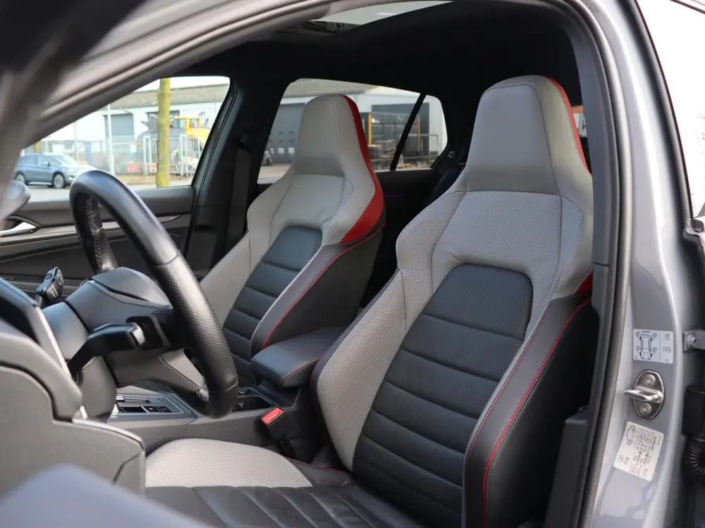 Volkswagen Golf 2.0 TSI GTI 245 PK Panoramdak Leer LED uit 2020, foto 14