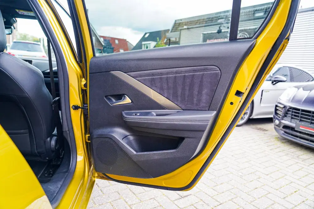 Opel Astra 1.2 Ultimate uit 2022, foto 17