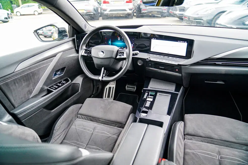 Opel Astra 1.2 Ultimate uit 2022, foto 20