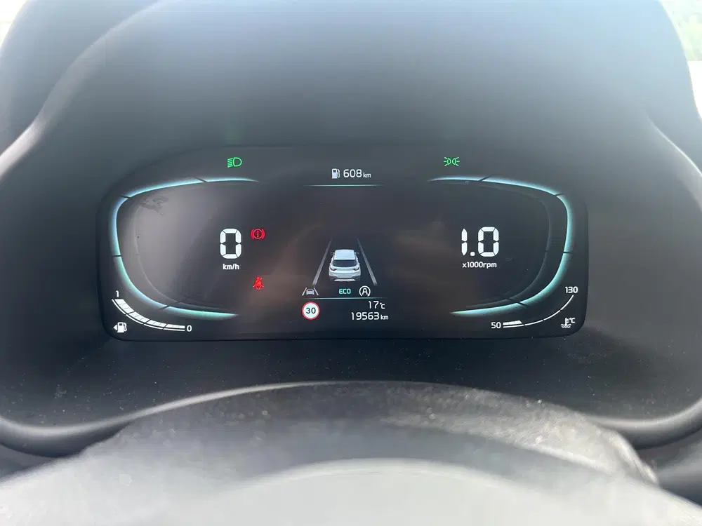 Kia Stonic 1.0 T-GDi MHEV DynamicLine Navigatie uit 2024, foto 11