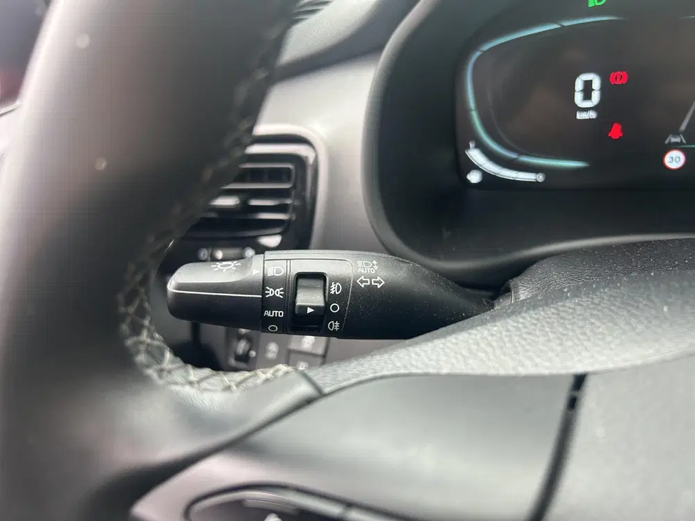 Kia Stonic 1.0 T-GDi MHEV DynamicLine Navigatie uit 2024, foto 14