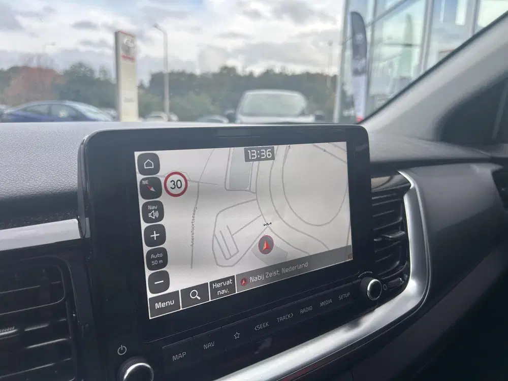 Kia Stonic 1.0 T-GDi MHEV DynamicLine Navigatie uit 2024, foto 16