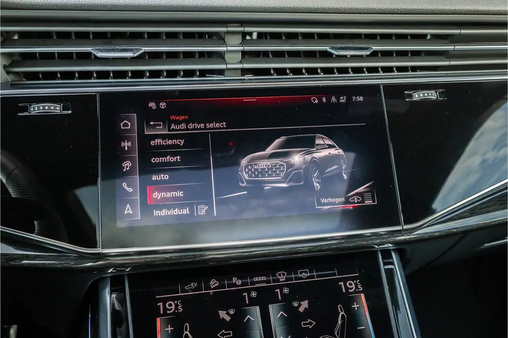 Audi Q8 60 TFSI e quattro Pro Line S Competition uit 2024, foto 17
