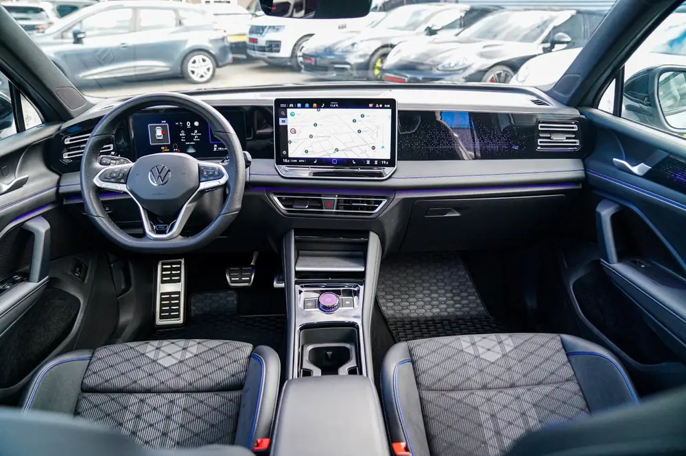 Volkswagen Tiguan 1.5 eTSI R-Line Edition | 360 camera | Mas uit 2025, foto 2