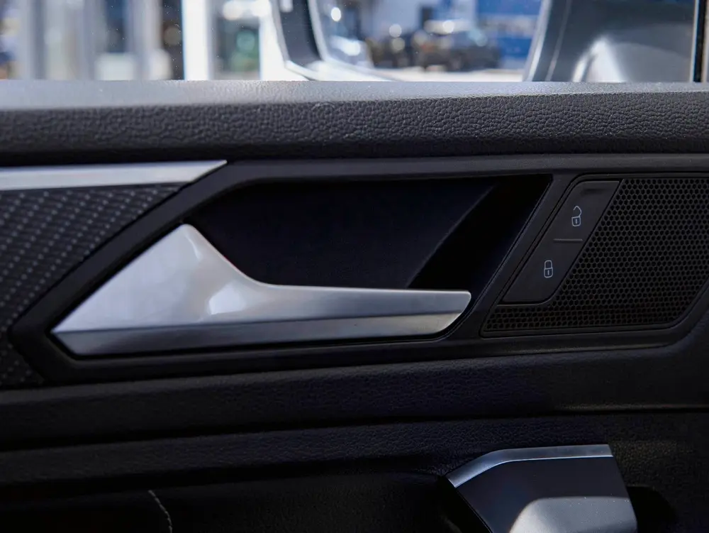 Volkswagen TIGUAN 1.4 TSI eHybrid R-Line Business+ uit 2021, foto 19
