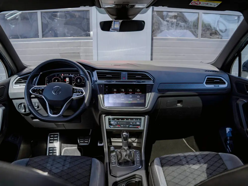 Volkswagen TIGUAN 1.4 TSI eHybrid R-Line Business+ uit 2021, foto 2
