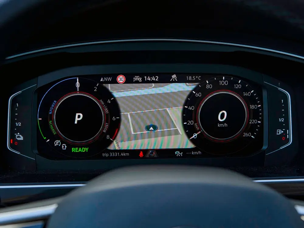 Volkswagen TIGUAN 1.4 TSI eHybrid R-Line Business+ uit 2021, foto 4