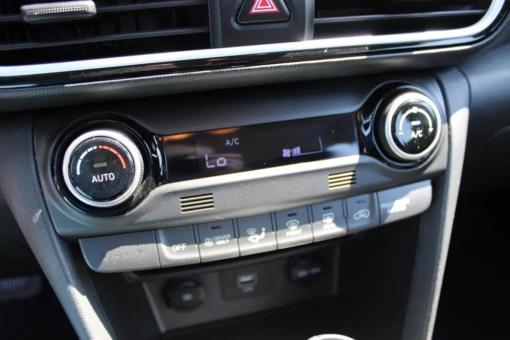Hyundai Kona 1.6 GDI HEV Comfort Camera / Cruise control / T uit 2019, foto 19