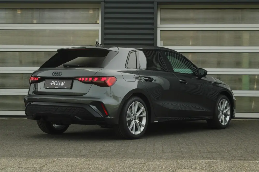 Audi A3 35 TFSI 150pk S Edition uit 2026, foto 2