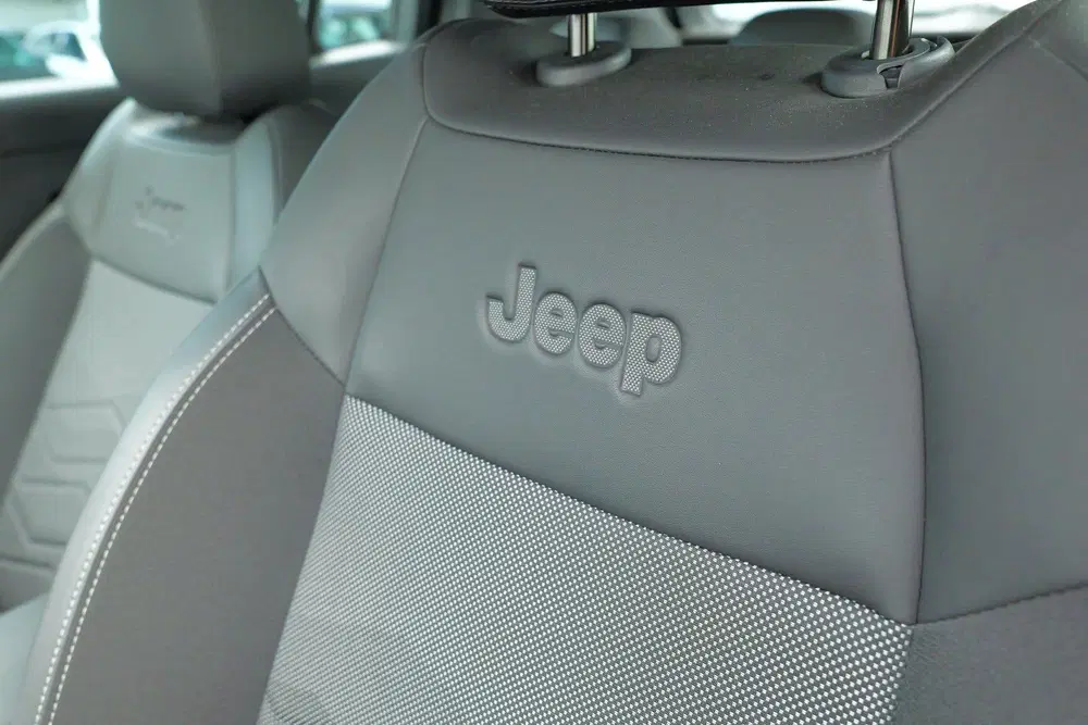 Jeep Avenger Altitude 54 kWh uit 2025, foto 19