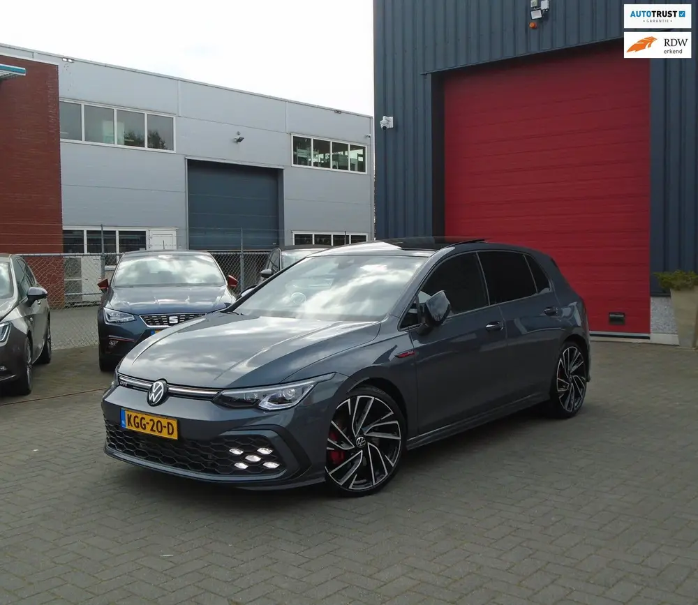 Volkswagen GOLF 2.0 TSI GTI,Pano-Dak,Camera,19inch uit 2022