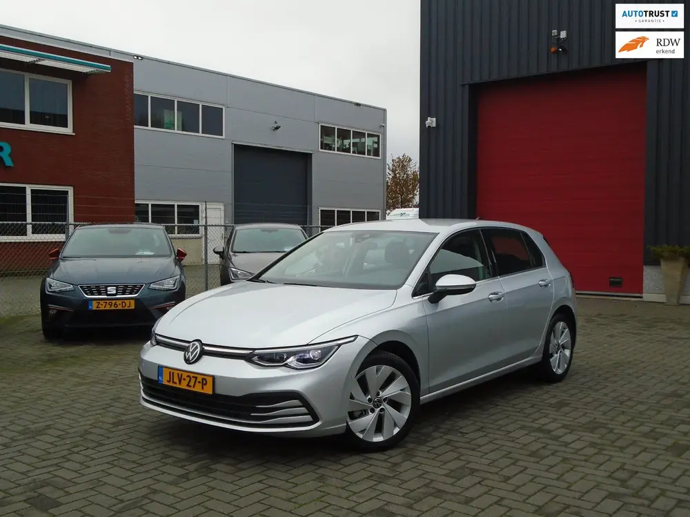 Volkswagen Golf 1.5 TSI Style ,150PK,Camera,Trekhaak,LED uit 2023