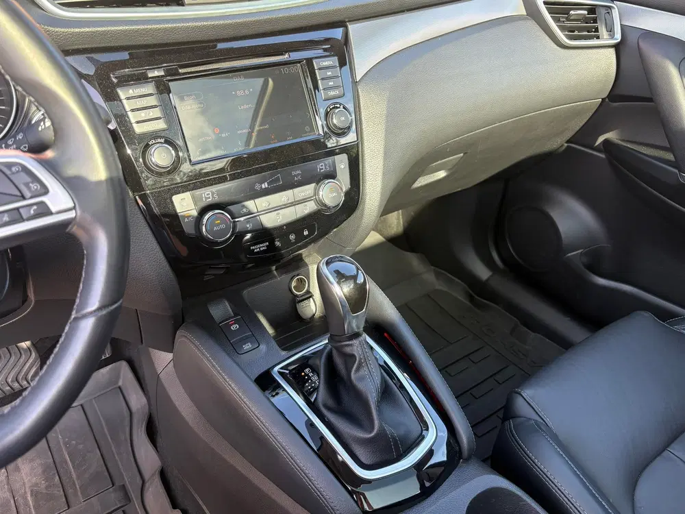 Nissan Qashqai Tekna 1.3 DIG-T 160 pk uit 2021, foto 20
