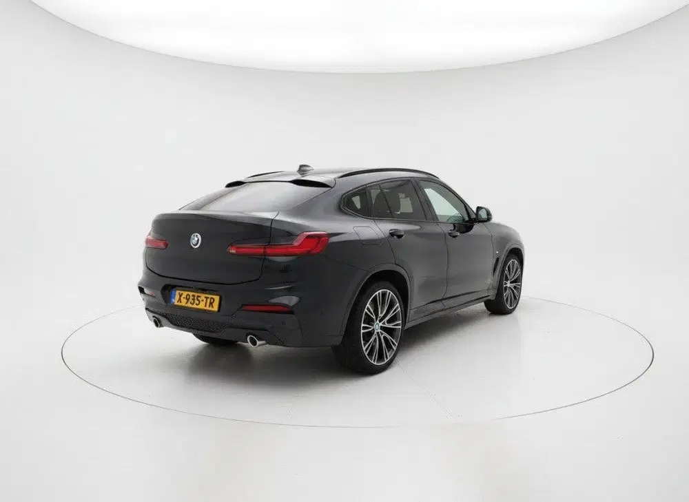 BMW X4 XDRIVE30D M-Sport HI. EX. ED PANO uit 2019, foto 3