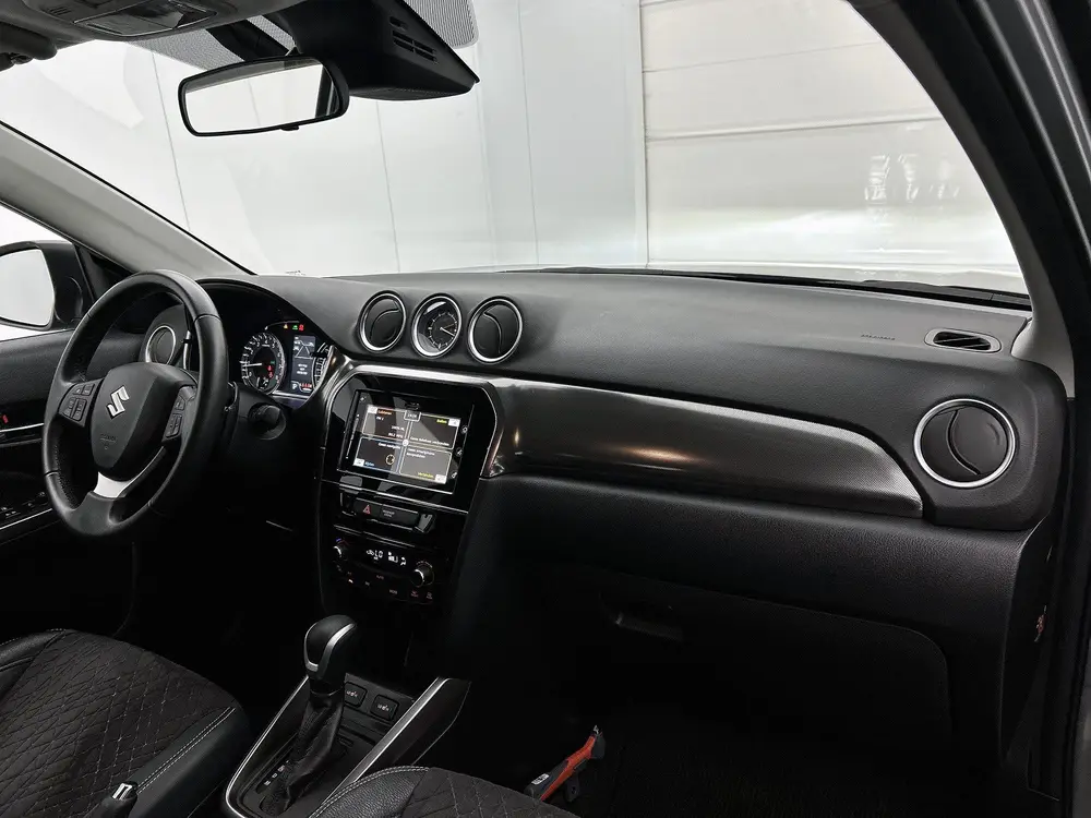 Suzuki Vitara 1.5 Hybrid Style uit 2023, foto 6