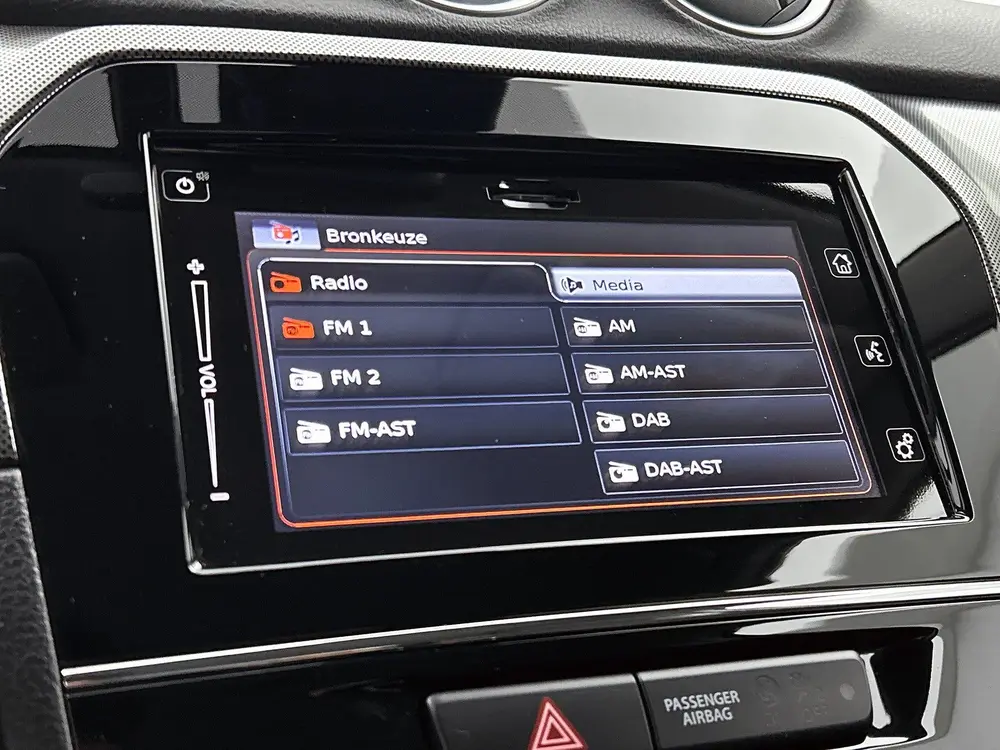 Suzuki Vitara 1.5 Hybrid Style uit 2023, foto 9