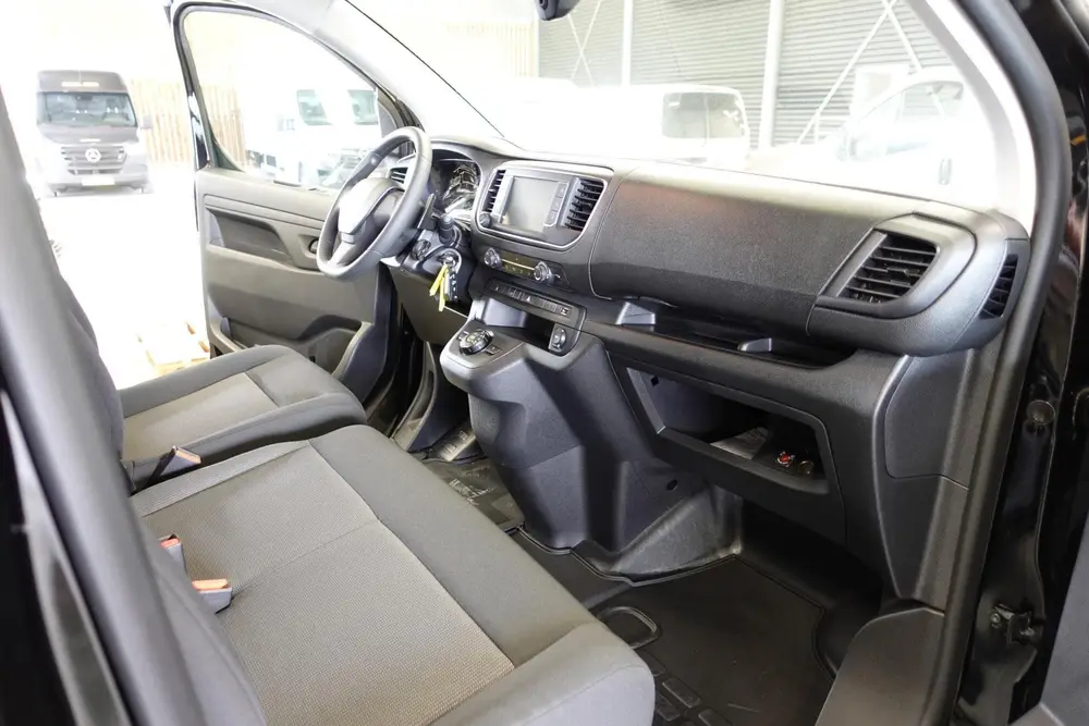 Peugeot Expert 2.0 BlueHDI 145PK L3 Automaat Trekhaak Air uit 2024, foto 3
