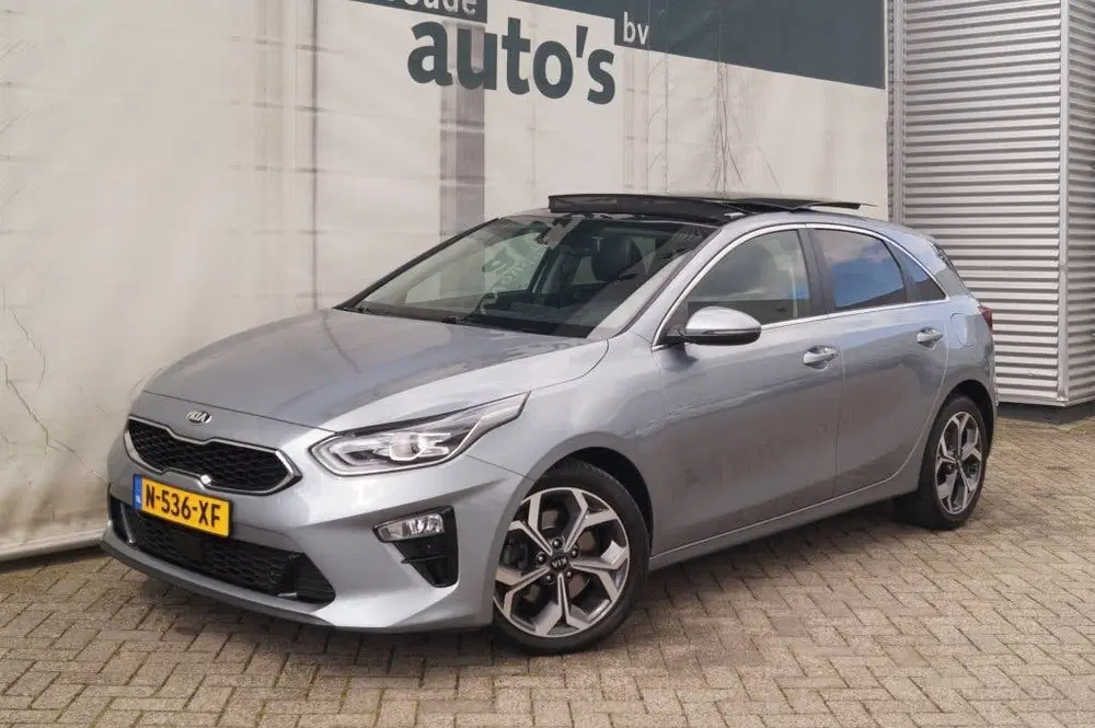 Kia Ceed 1.5 T-GDi 160pk Automaat ExecutiveLine -PA uit 2022, foto 3