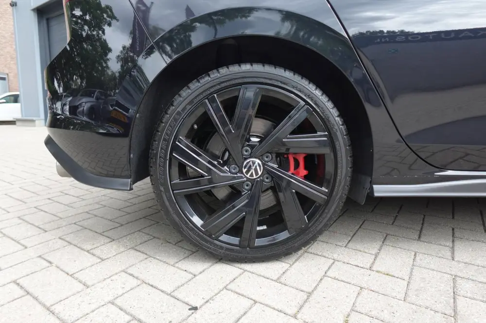 Volkswagen Golf 2.0 TSI GTI PANO CAM KEYLESS VOL uit 2023, foto 15