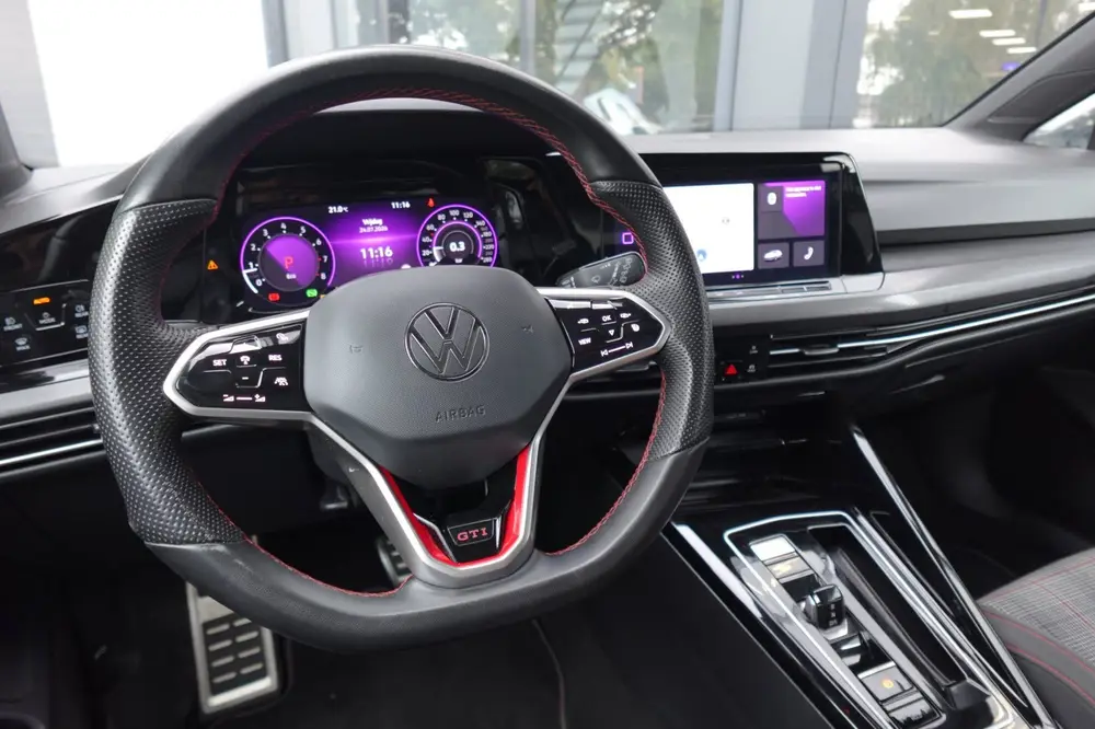 Volkswagen Golf 2.0 TSI GTI PANO CAM KEYLESS VOL uit 2023, foto 4