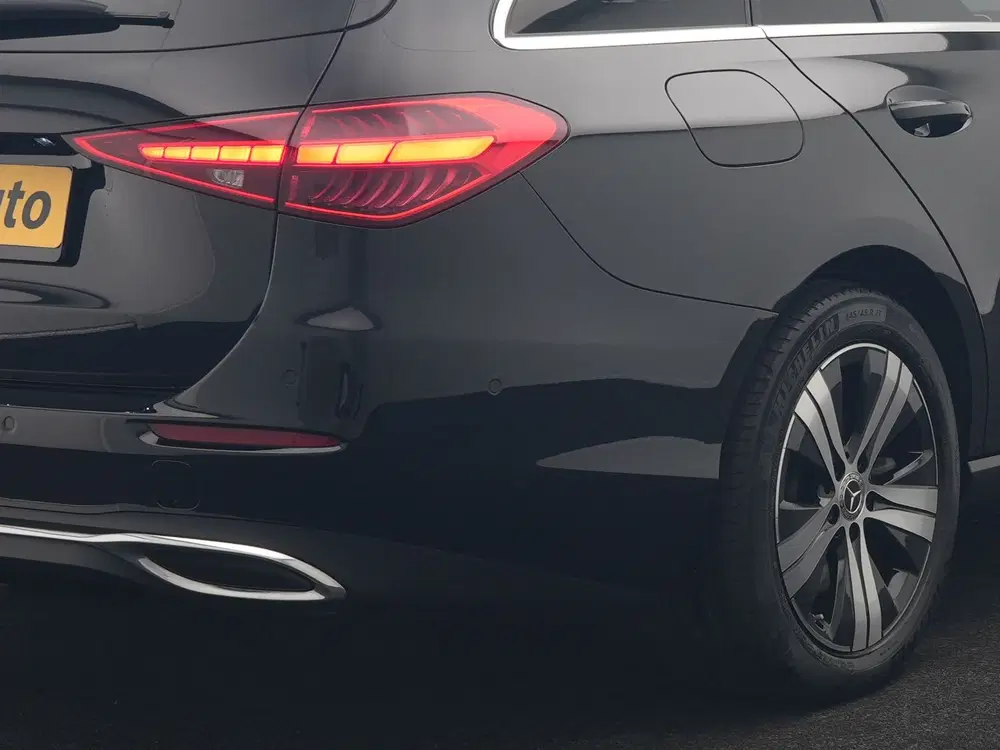 Mercedes-Benz C-Klasse 300 e Avantgarde PHEV 313pk De uit 2023, foto 8