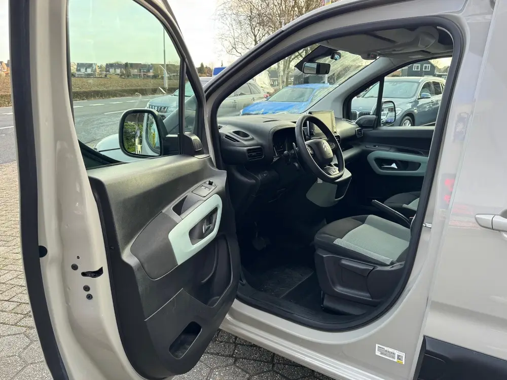 Citroën Berlingo Citroen Berlingo 1.2 PureTech Live AUTOMAA uit 2019, foto 13