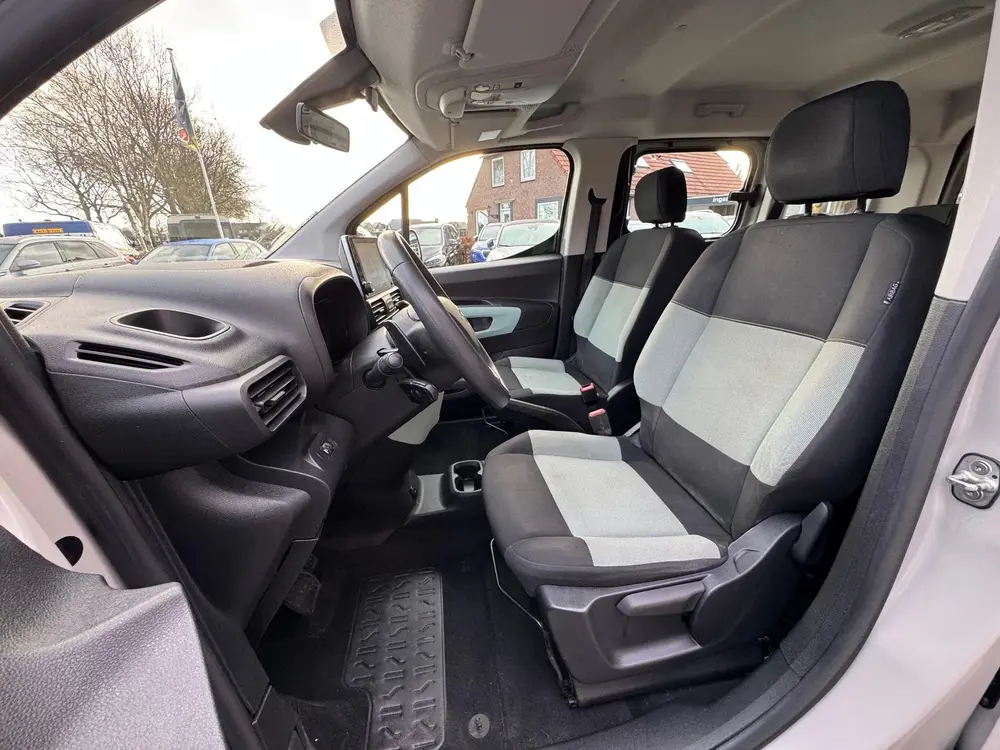Citroën Berlingo Citroen Berlingo 1.2 PureTech Live AUTOMAA uit 2019, foto 14