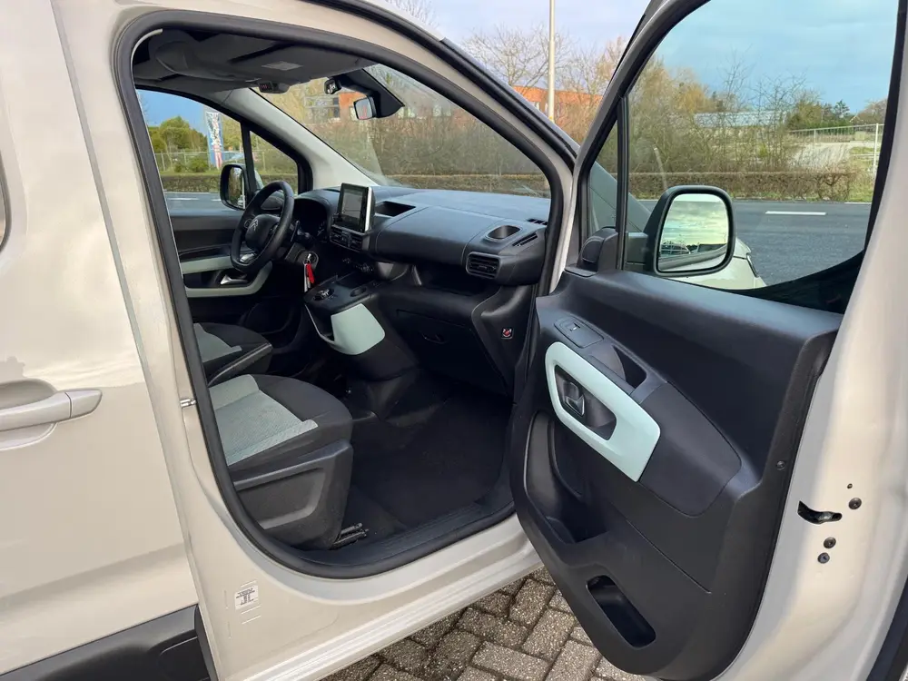 Citroën Berlingo Citroen Berlingo 1.2 PureTech Live AUTOMAA uit 2019, foto 15